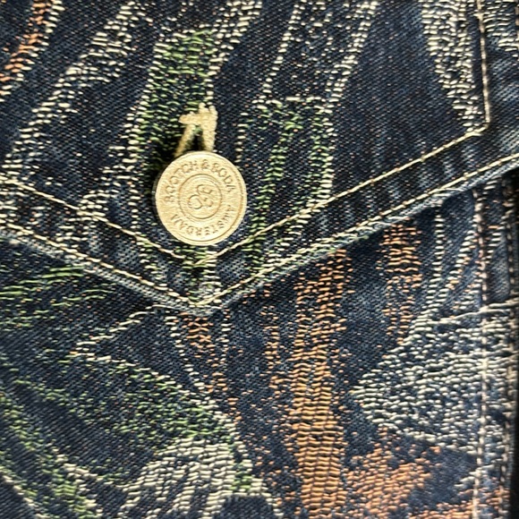 Scotch & Soda Jacquard Woven All Over Floral Denim Jacket - Picture 4 of 14